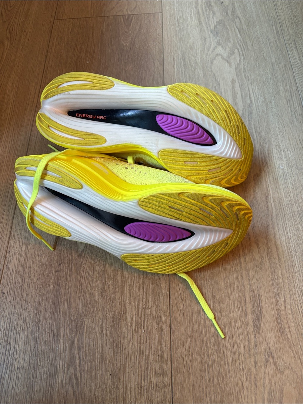 New balance fuel cell - Picture 5 of 8